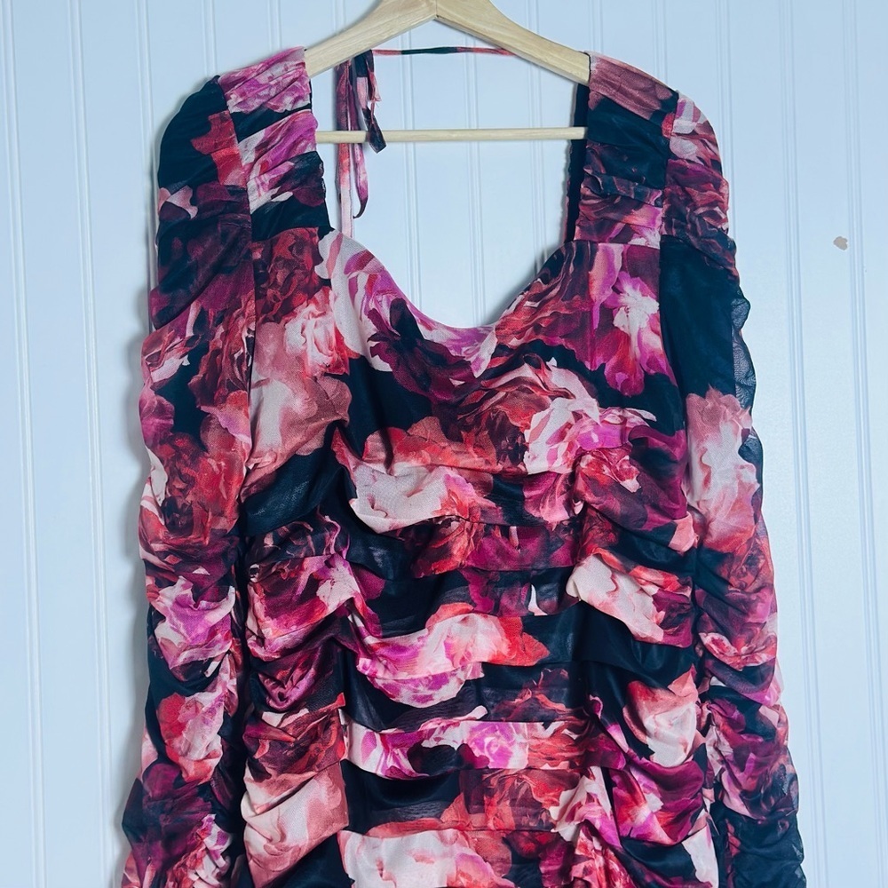 Ruched Floral Long-Sleeve Mini Dress in Pink and Black Cache XL - Picture 3 of 10